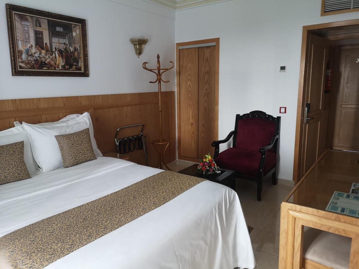 Majliss Downtown Hotel 4*