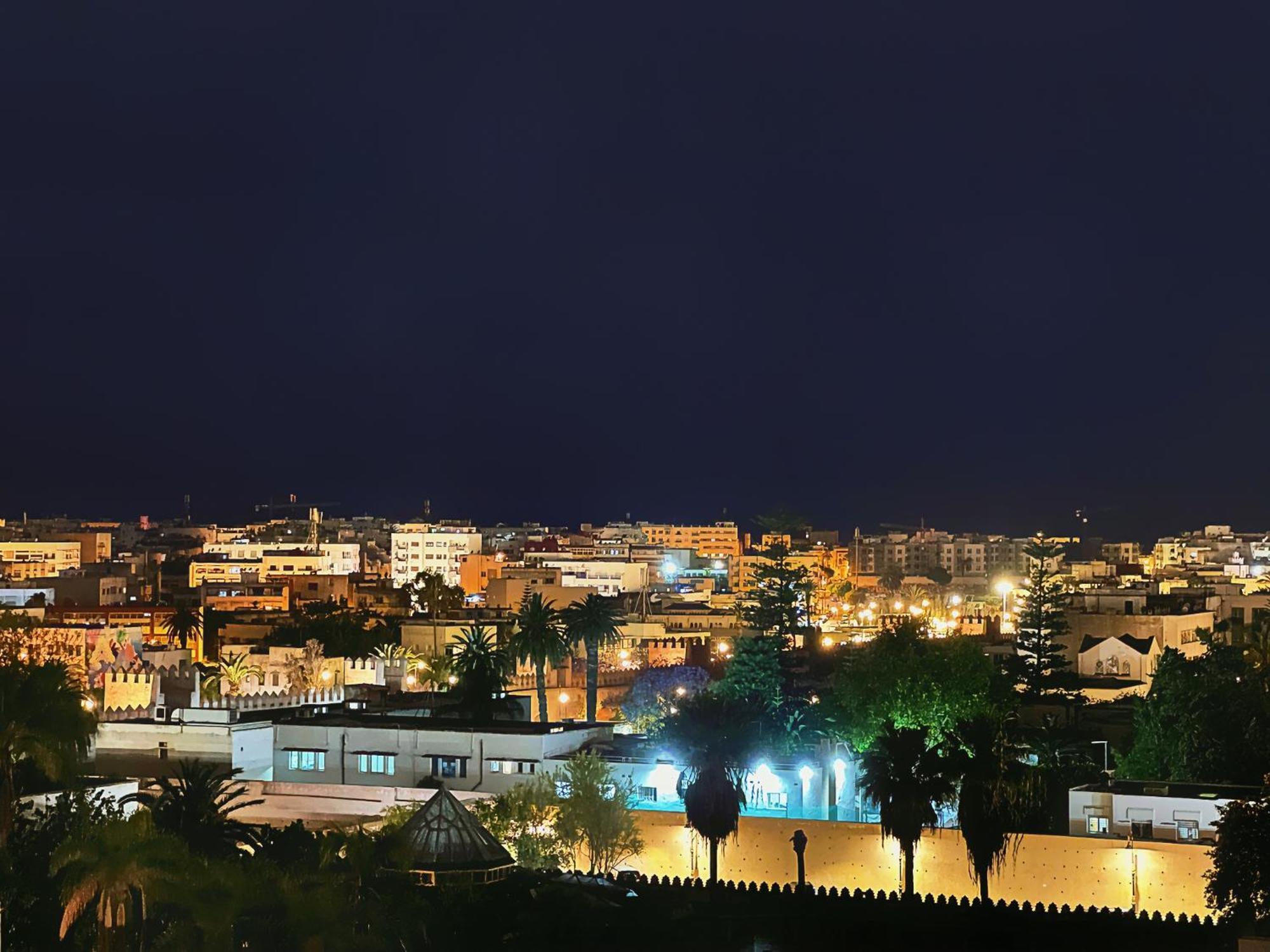 Majliss Downtown Hotel 4*