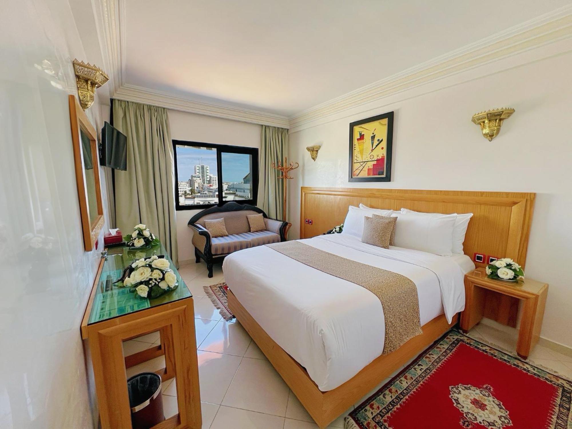 Majliss Downtown Hotel 4*
