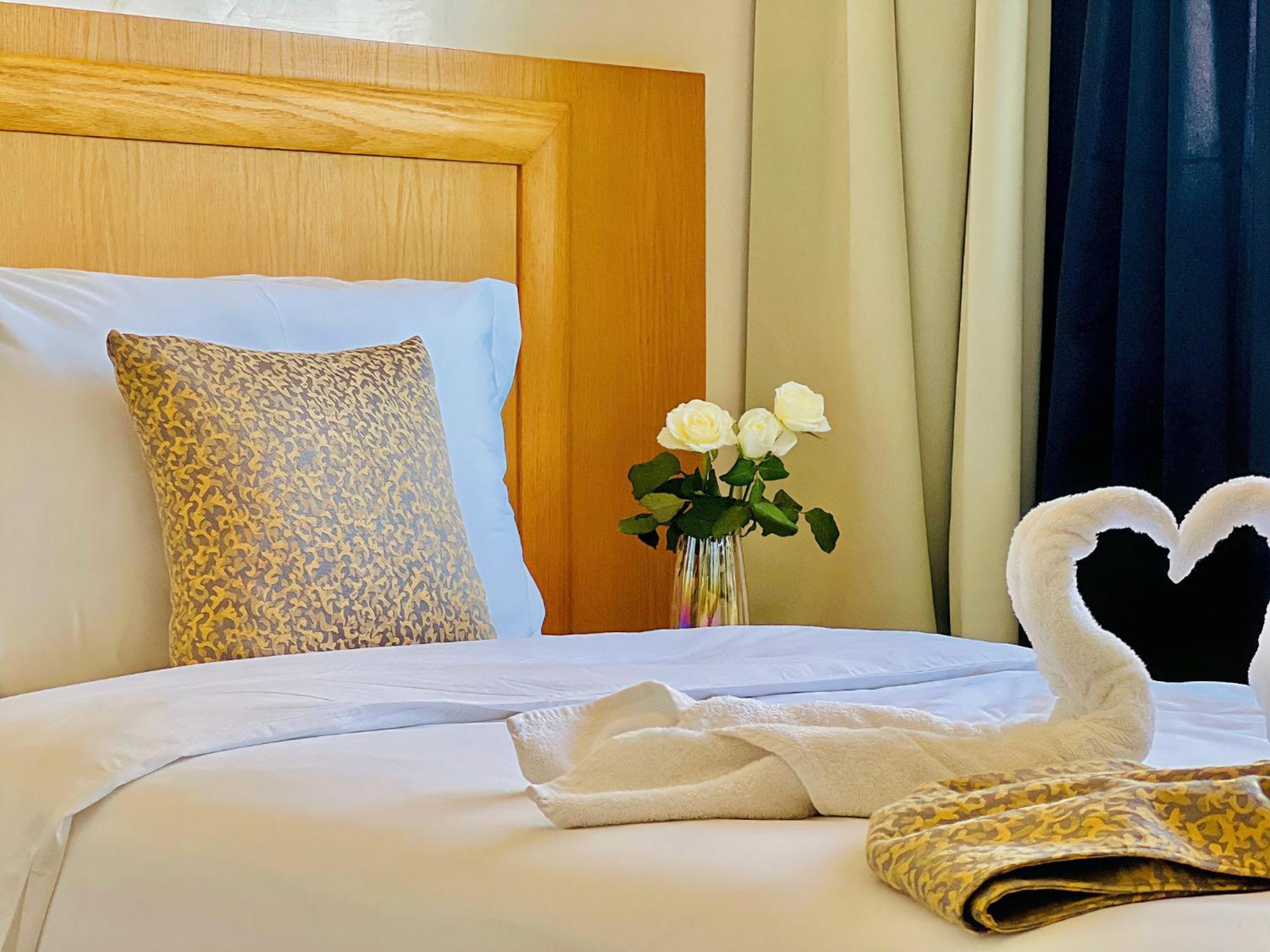 Hotel Majliss Downtown 4*