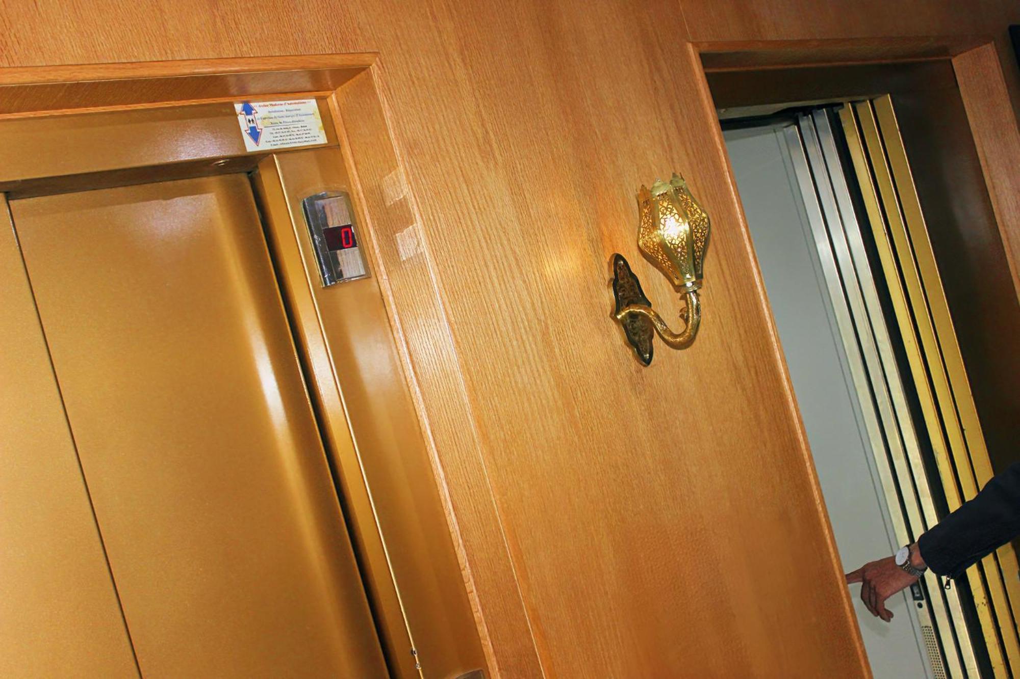 Hotel Majliss Downtown 4*